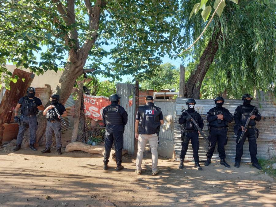 Allanamientos en barrio Guadalupe Oeste por robos en viviendas