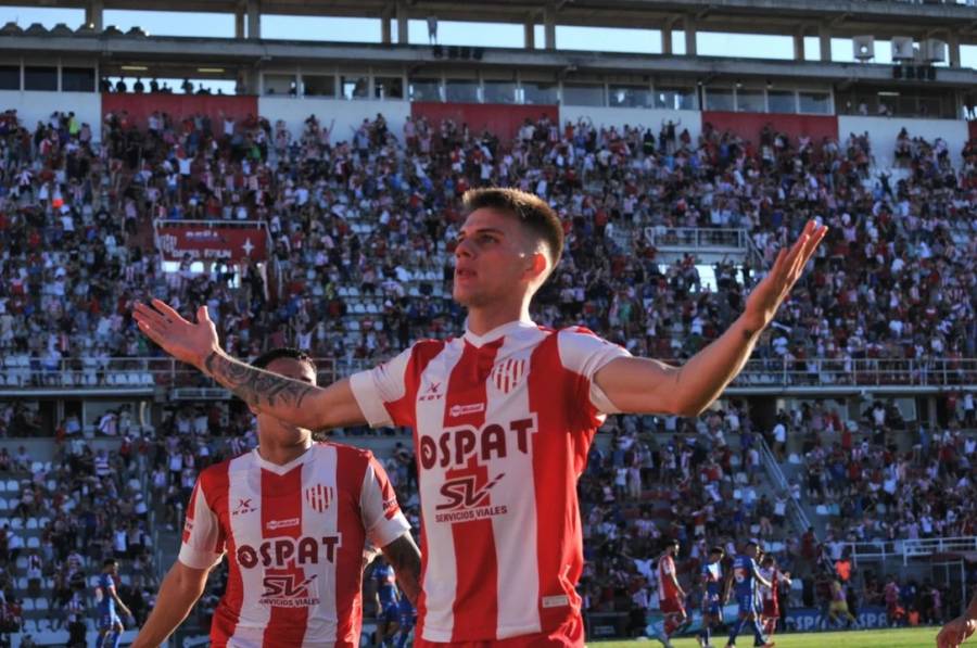 ¿Kevin Zenón llega a Boca? 