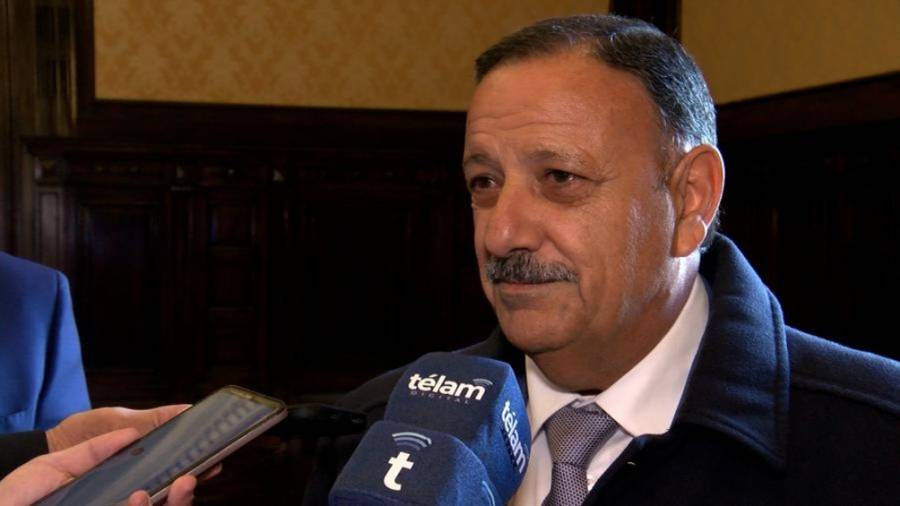 La Rioja otorgará una suma fija a los empleados estatales hasta acordar paritarias