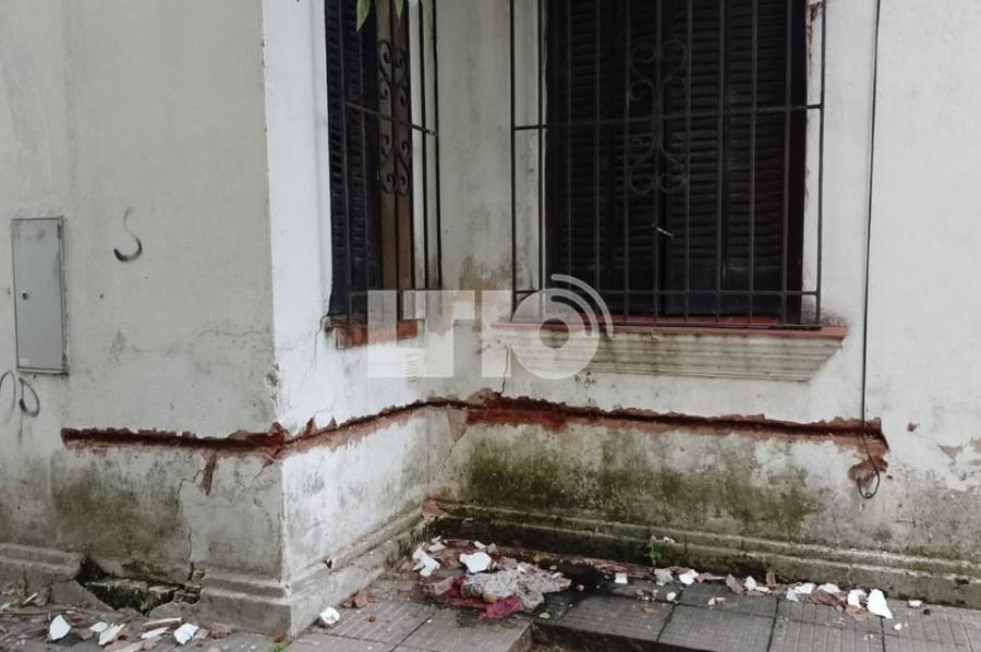 Picaron la pared del Prado Español y se robaron los caños de plomo