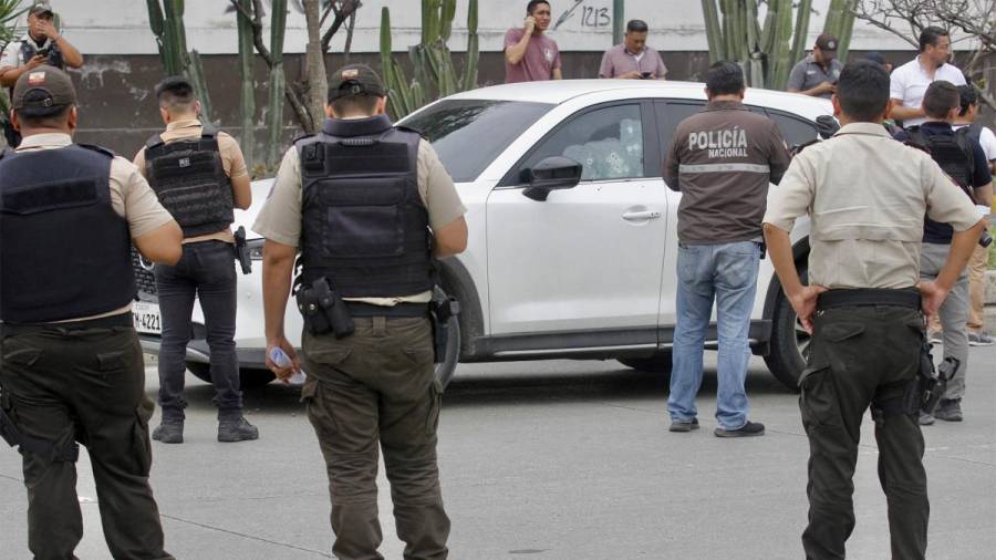 Dos presuntos integrantes de banda narco detenidos por el asesinato del fiscal ecuatoriano
