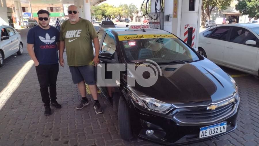 Taxistas y remiseros contra las aplicaciones por la baja en la recaudación