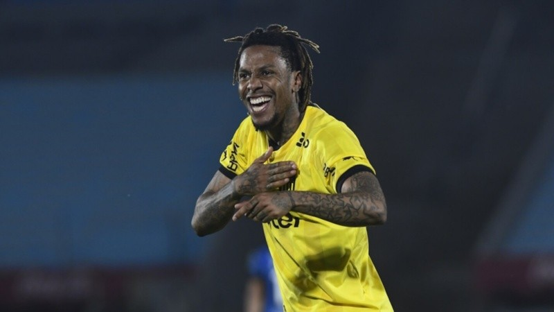 El uruguayo Abel Hernández se suma a Central