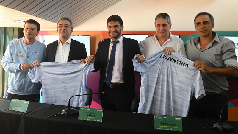 Rosario: el capitán Guillermo Coria presentó la Copa Davis