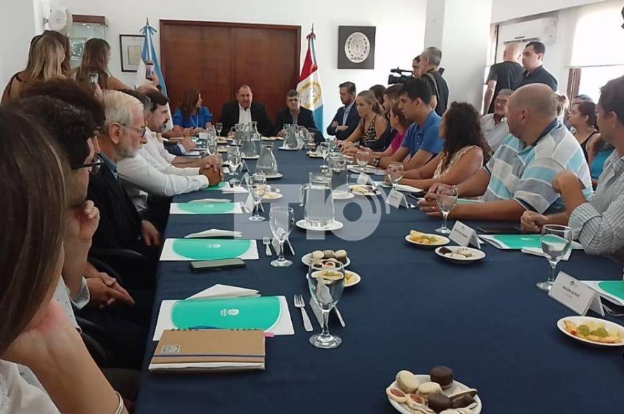 Poletti presentó un presupuesto “equilibrado, austero y eficiente”