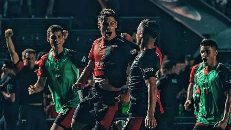 Colón arengó a sus hinchas en redes tras otra victoria