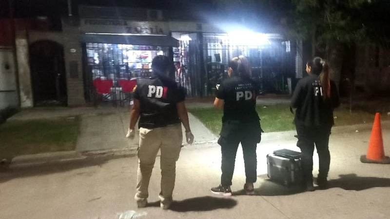 Tirotearon al hijo de Leiva, barra del club Colón