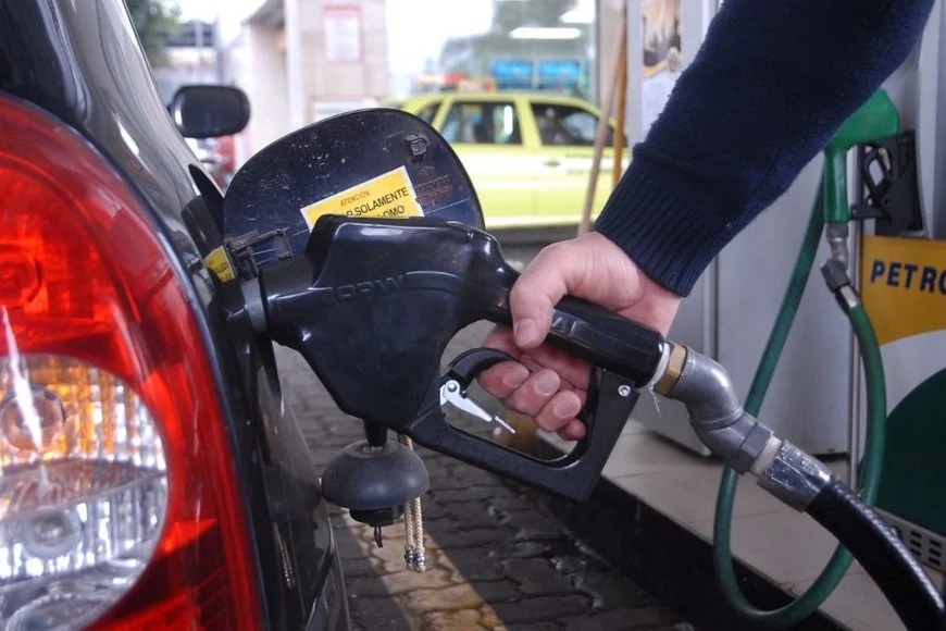 Una estación de servicio de la ciudad ya hizo efectiva la suba de los combustibles