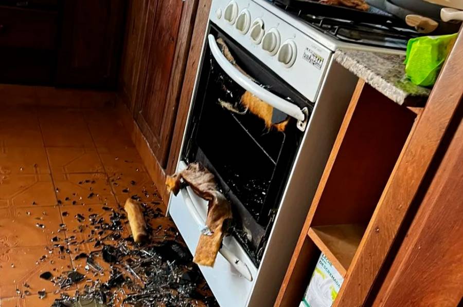 Le estalló el vidrio de la puerta del horno y su tuit se hizo viral
