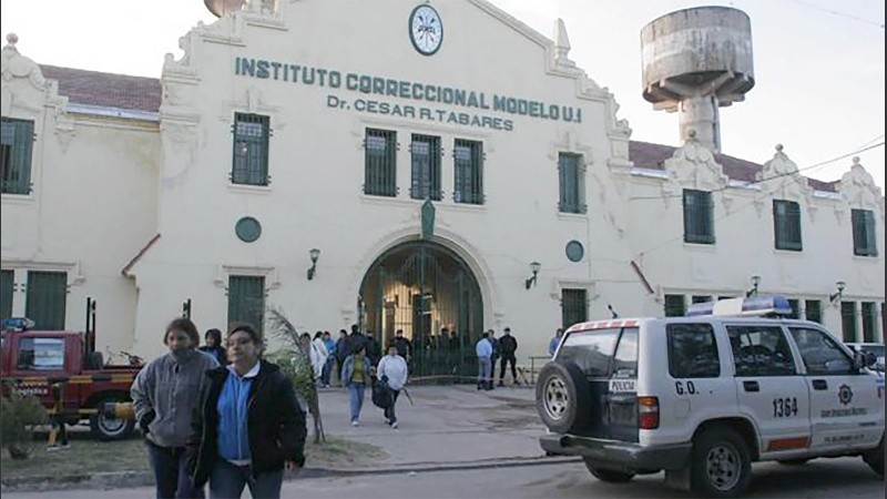 Un preso de Coronda fue imputado por extorsionar a su vecino para que le entregue medio millón de pesos