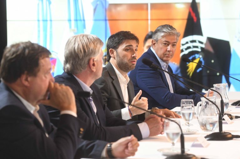 Los gobernadores patagónicos plantan su postura ante el giro de Milei y se reúnen en Chubut