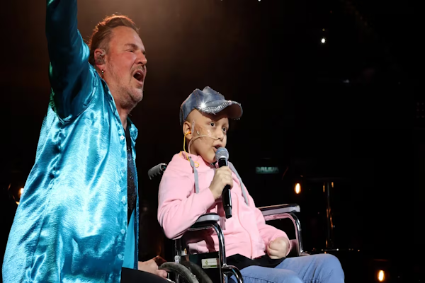 Maná cantó con una fan de 10 años que tiene una enfermedad terminal