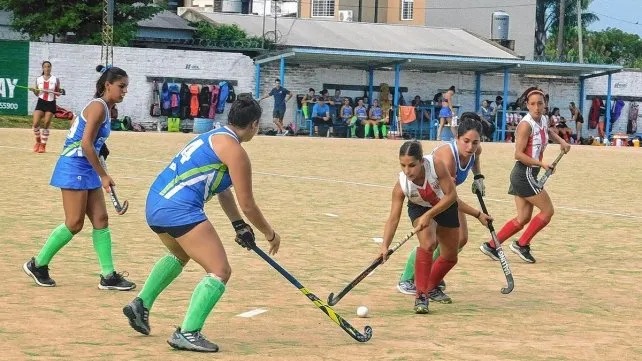 La bocha comenzó a rodar en el Torneo Dos Orillas femenino