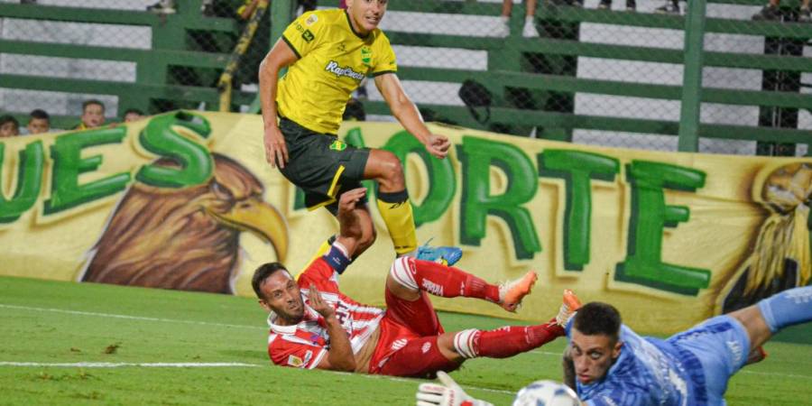 Unión dejó los tres puntos, la buena racha, lesionados y dudas en Varela