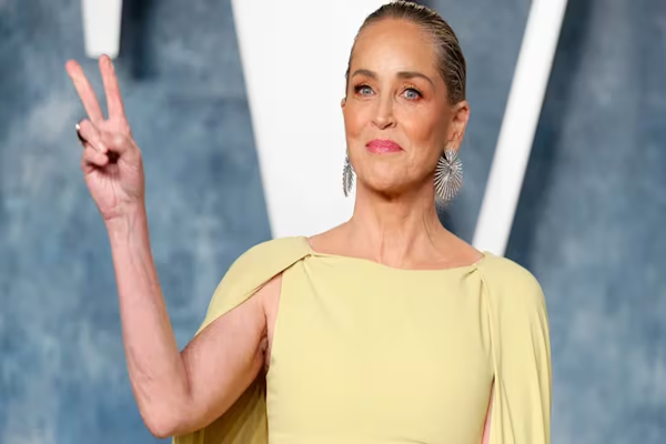 Sharon Stone contó quien la incitó a acostarse con su compañero de rodaje para “mejorar su química”