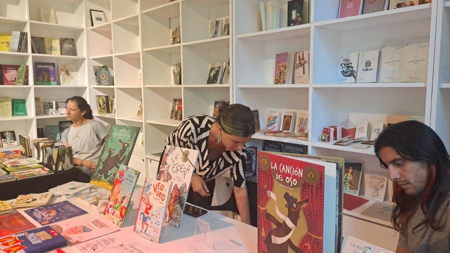 Día Mundial de la Poesía: el Mercado Editorial realizará su segunda feria