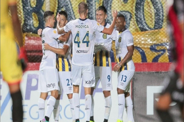 Central eliminó por penales a Douglas de la Copa Argentina