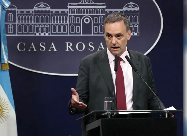 Adorni y un mensaje a la oposición: 
