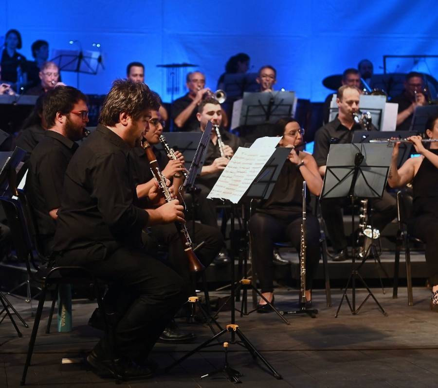 La Orquesta Sinfónica Municipal inauguró la temporada en el teatro