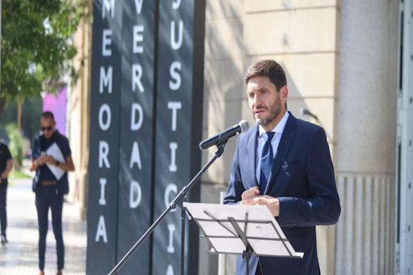 Pullaro: “Sólo la Democracia es capaz de preservar a un pueblo de semejante horror”