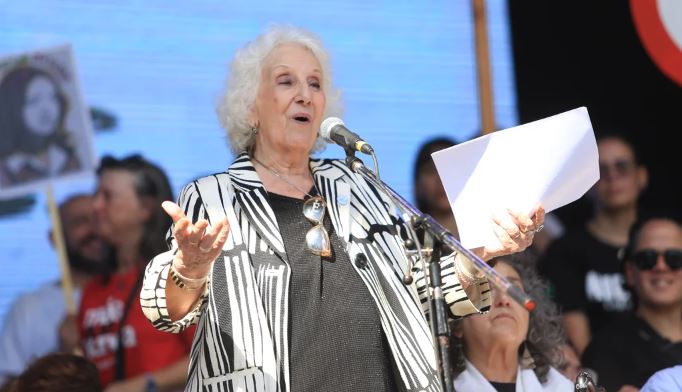 Un fiscal de Mar del Plata denunció a Estela de Carlotto por pedir que Milei “se vaya rápido”