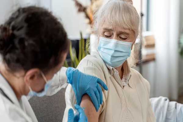 Campaña de vacunación contra la gripe: quiénes deben recibirla