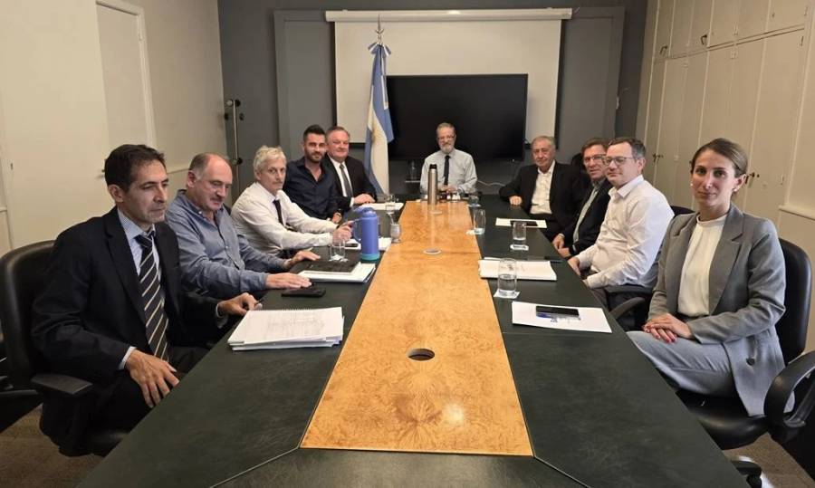 Gobierno provincial y senadores reclamaron por el Acueducto San Javier – Tostado