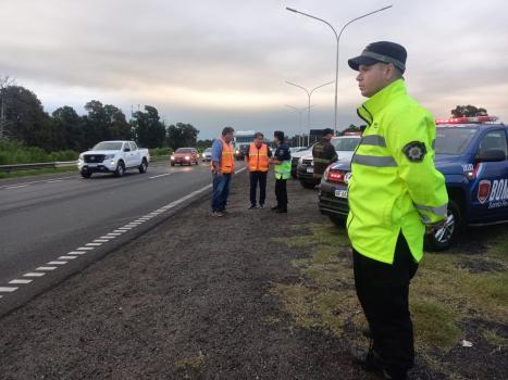 Tránsito intenso en el ingreso por la Autopista: 