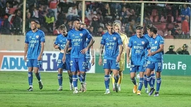 Unión perdió con Belgrano y se quedó fuera de la fase final