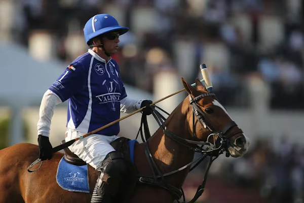 Polo: el patrón de Adolfo Cambiaso lucha por su vida tras una dura caída