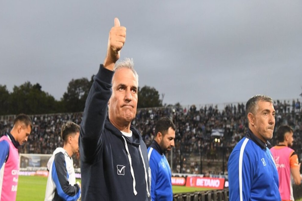 Uno más a la lista: Madelón dejó de ser el director DT de Gimnasia