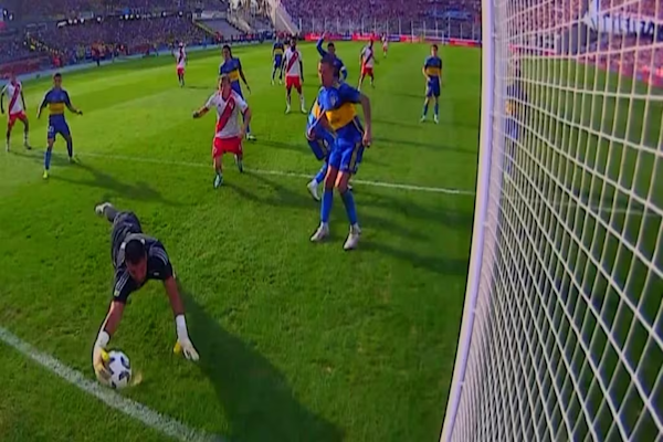 Se conoció el audio del VAR de la jugada polémica del River-Boca