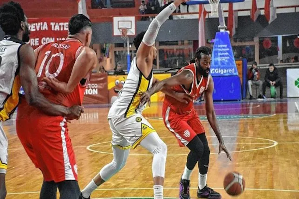 LNB: Unión le ganó  a Comunicaciones y llega vivo para el último juego