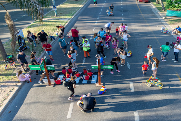La Costanera Oeste se llena de juegos y actividades culturales 