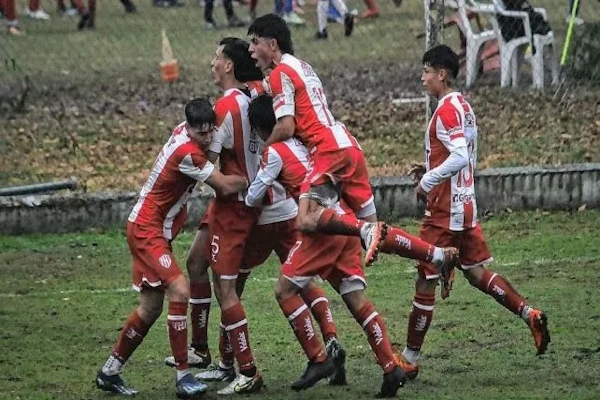 La Reserva de Unión logró una gran victoria ante Lanús