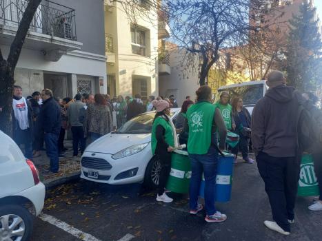 Protesta en el INADI en rechazo a nuevos despidos