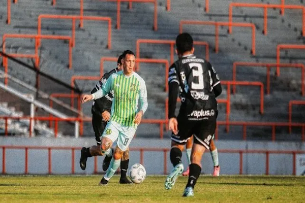 Colón sacó más ventaja sobre dos rivales directos
