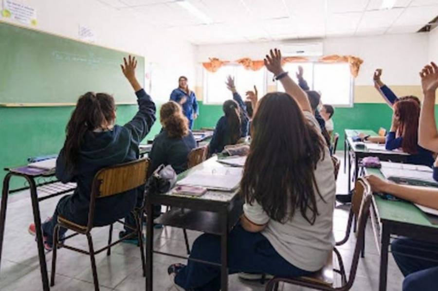 El programa Asistencia Perfecta ahora aplica a los docentes privados
