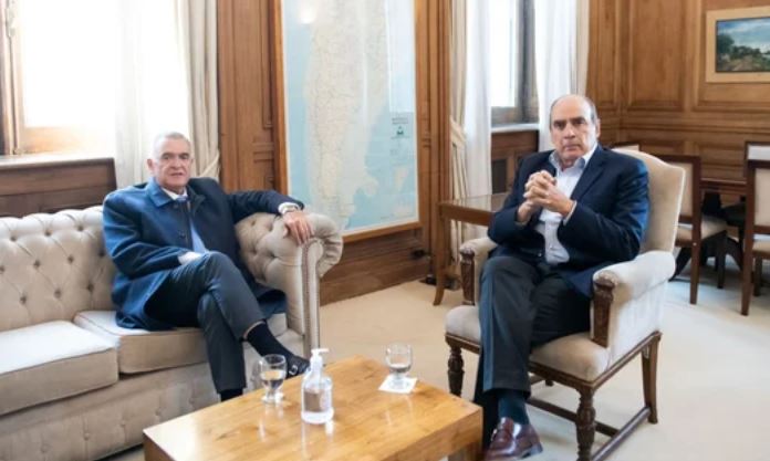 Francos continúa la ronda con gobernadores por la Ley Bases y recibe al tucumano Osvaldo Jaldo
