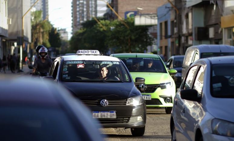 Se extendió de forma excepcional el vencimiento de los modelos de taxis y remises