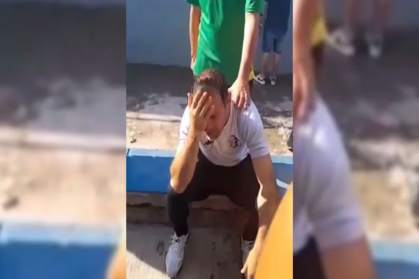 Una bomba de estruendo en el vestuario de Aldosivi hirió al DT