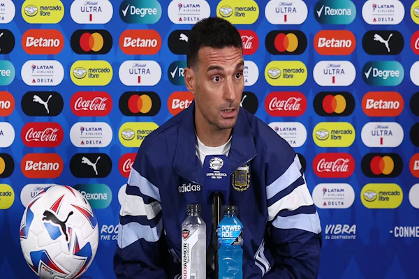 Scaloni en la previa del debut de la Selección en la Copa América