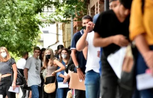 El desempleo subió fuerte en el primer trimestre y llegó al 7,7%, máximo desde la salida de la pandemia