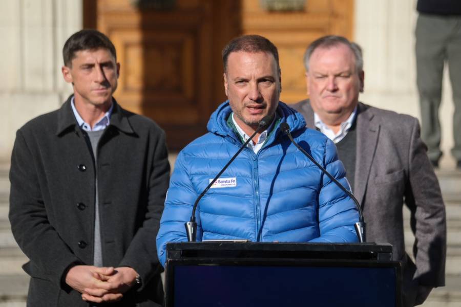 Provincia firmó un convenio para avanzar con los estudios para construir el nuevo puente