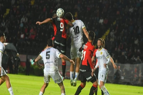 Colón intentó pero no pudo mantener la punta, empató ante Atlanta en el Brigadier