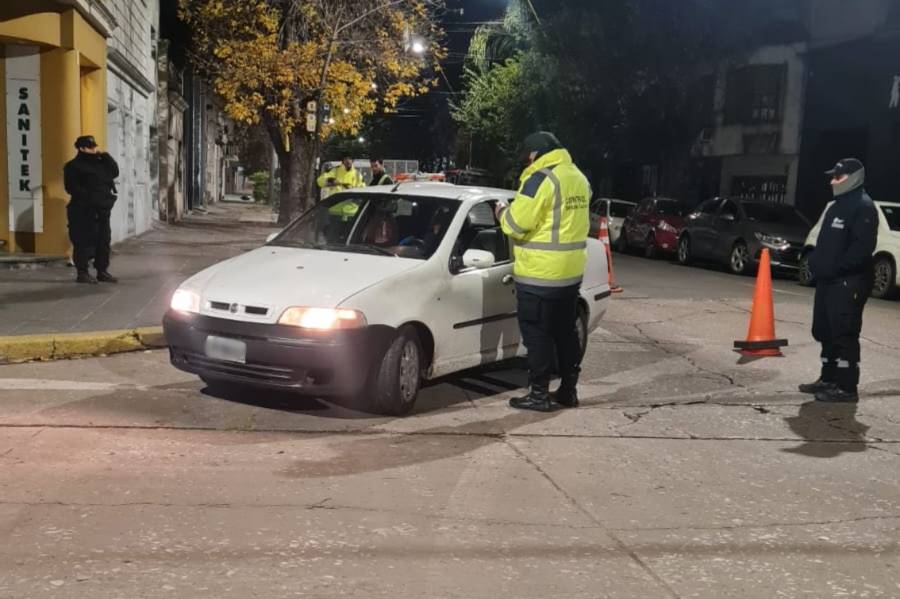 Los infractores deberán pagar la multa y se les podrá asignar tareas para tomar conciencia
