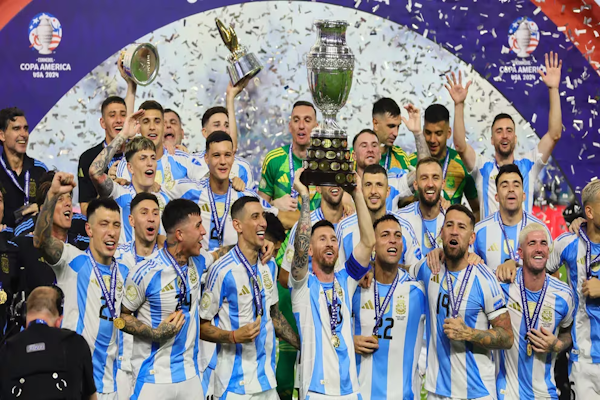 Argentina derrotó a Colombia y es el bicampeón de la Copa América