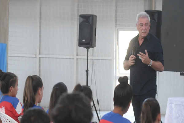 Nery Pumpido hará una charla en el Club Náutico El Quillá