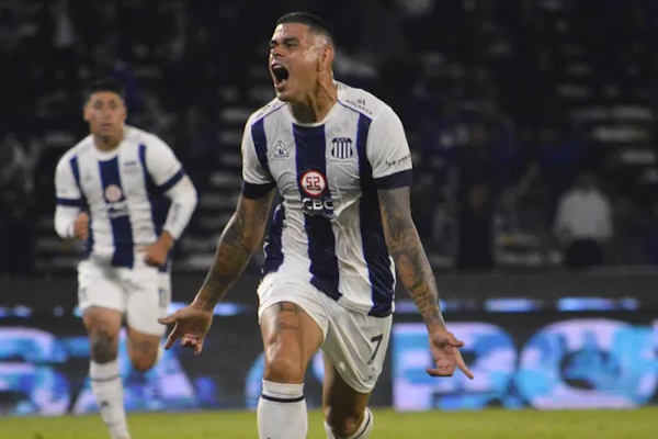Newell's interesado en el centrodelantero Gustavo Bou
