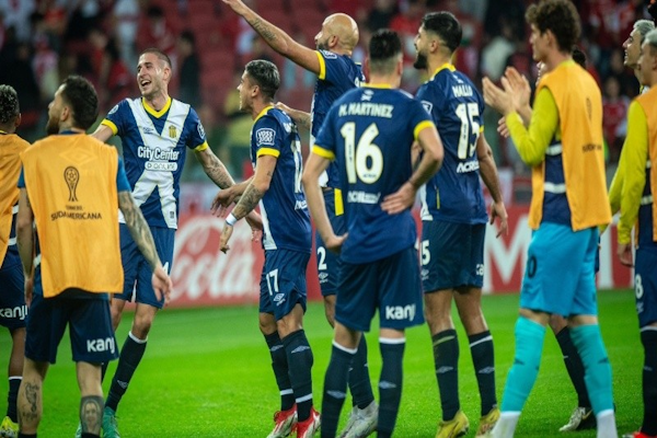 Copa Sudamericana: los cruces de octavos de final con Central